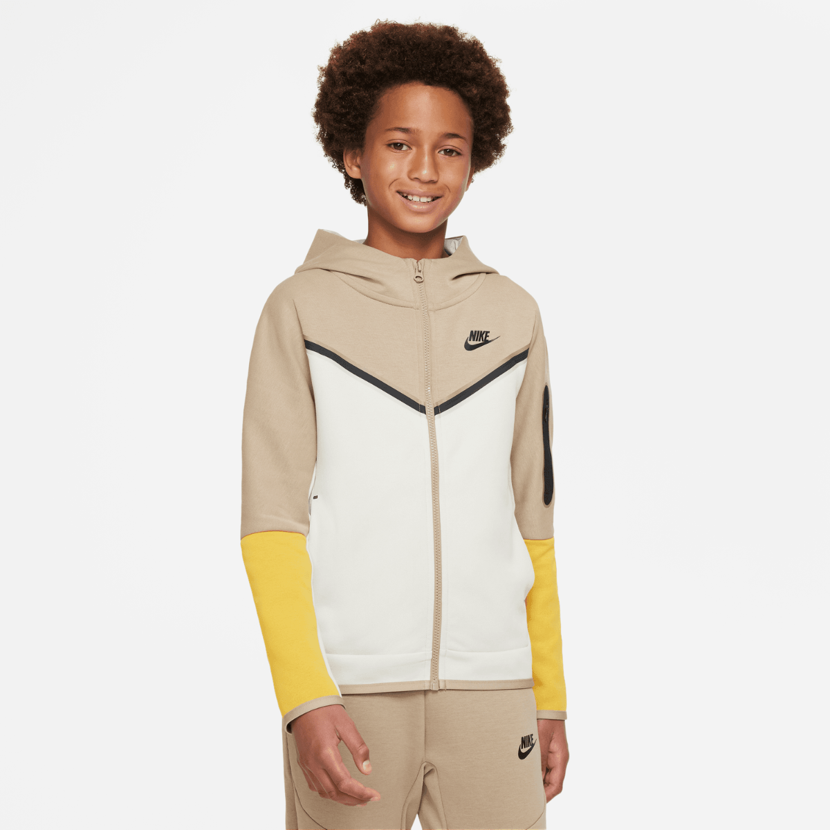 Ensemble survêtement Nike Club Fleece Enfant - Jaune/Blanc – Footkorner