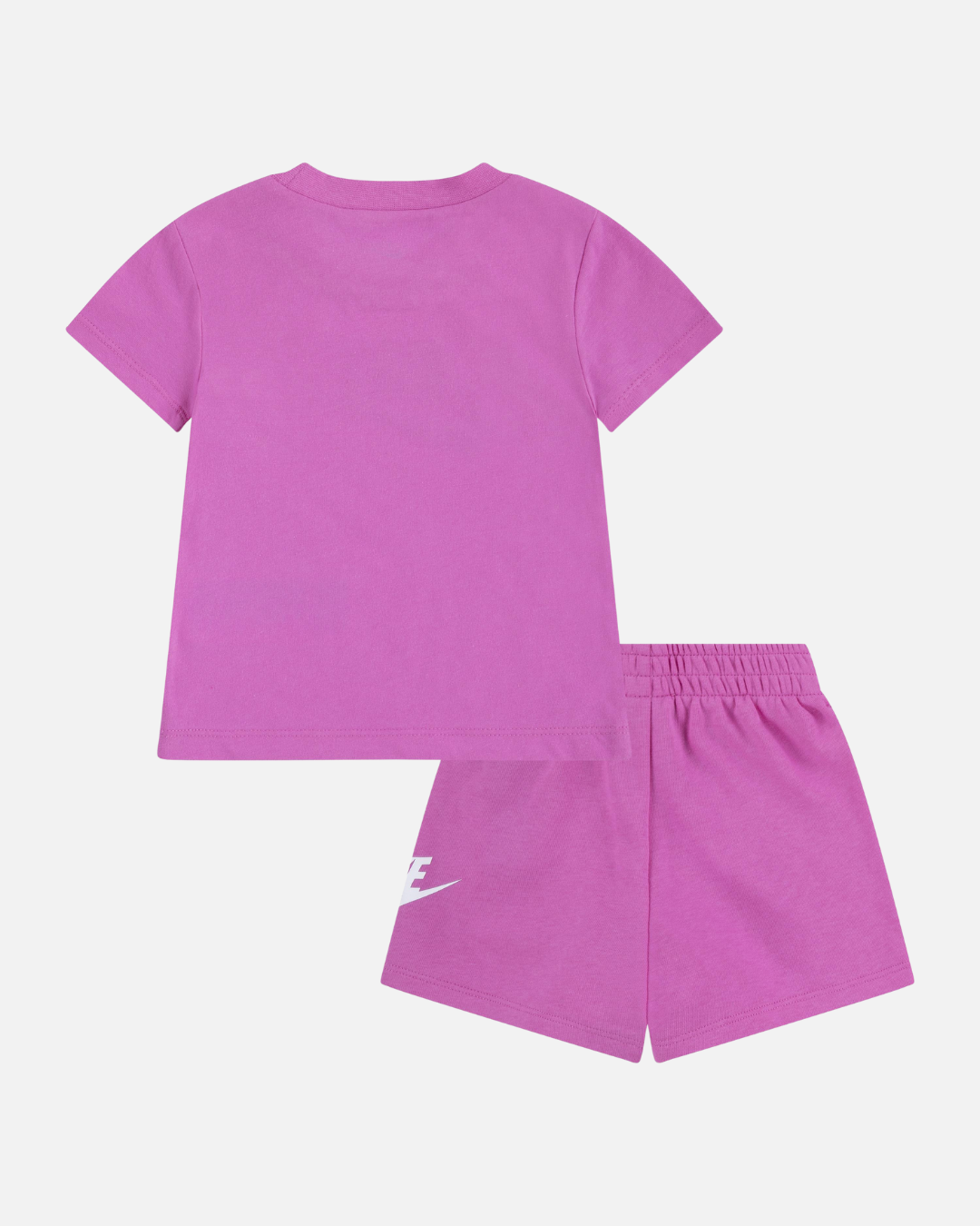 Conjunto de camiseta y pantalones cortos para bebe Nike Morado