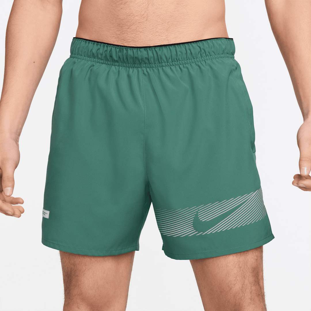 Short Nike Challenger Flash - Grün