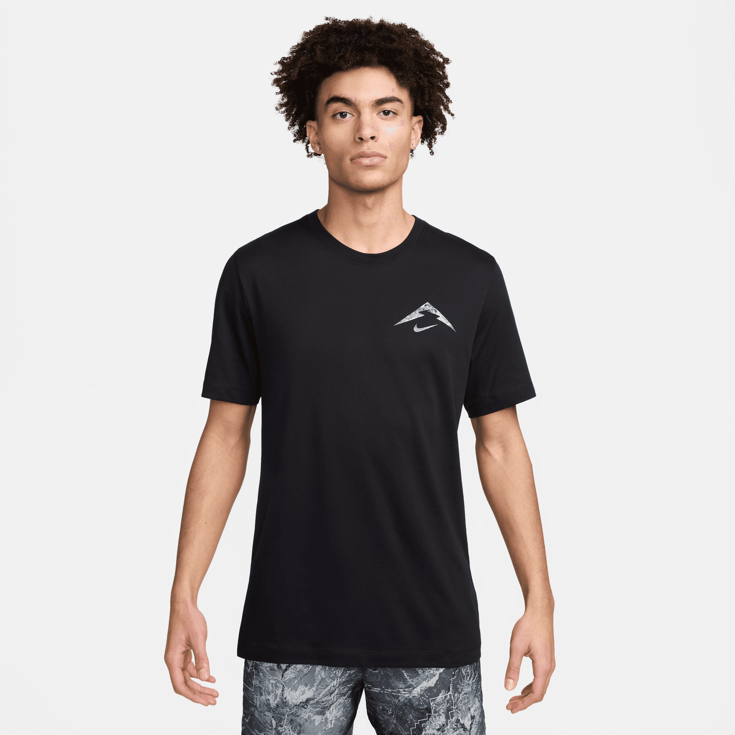 T-shirt Nike Trail - Nero/Grigio