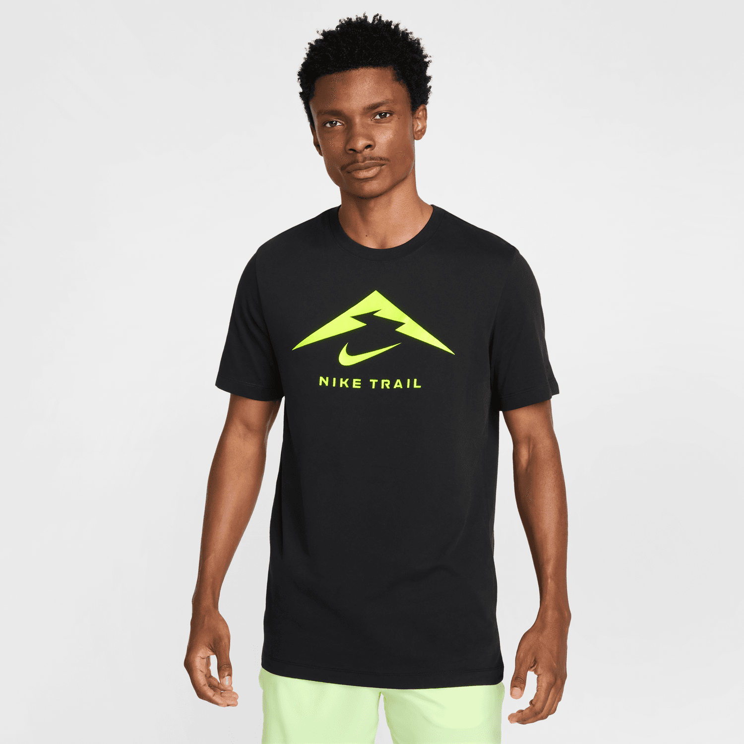 T-shirt Nike Trail - Nero/Giallo